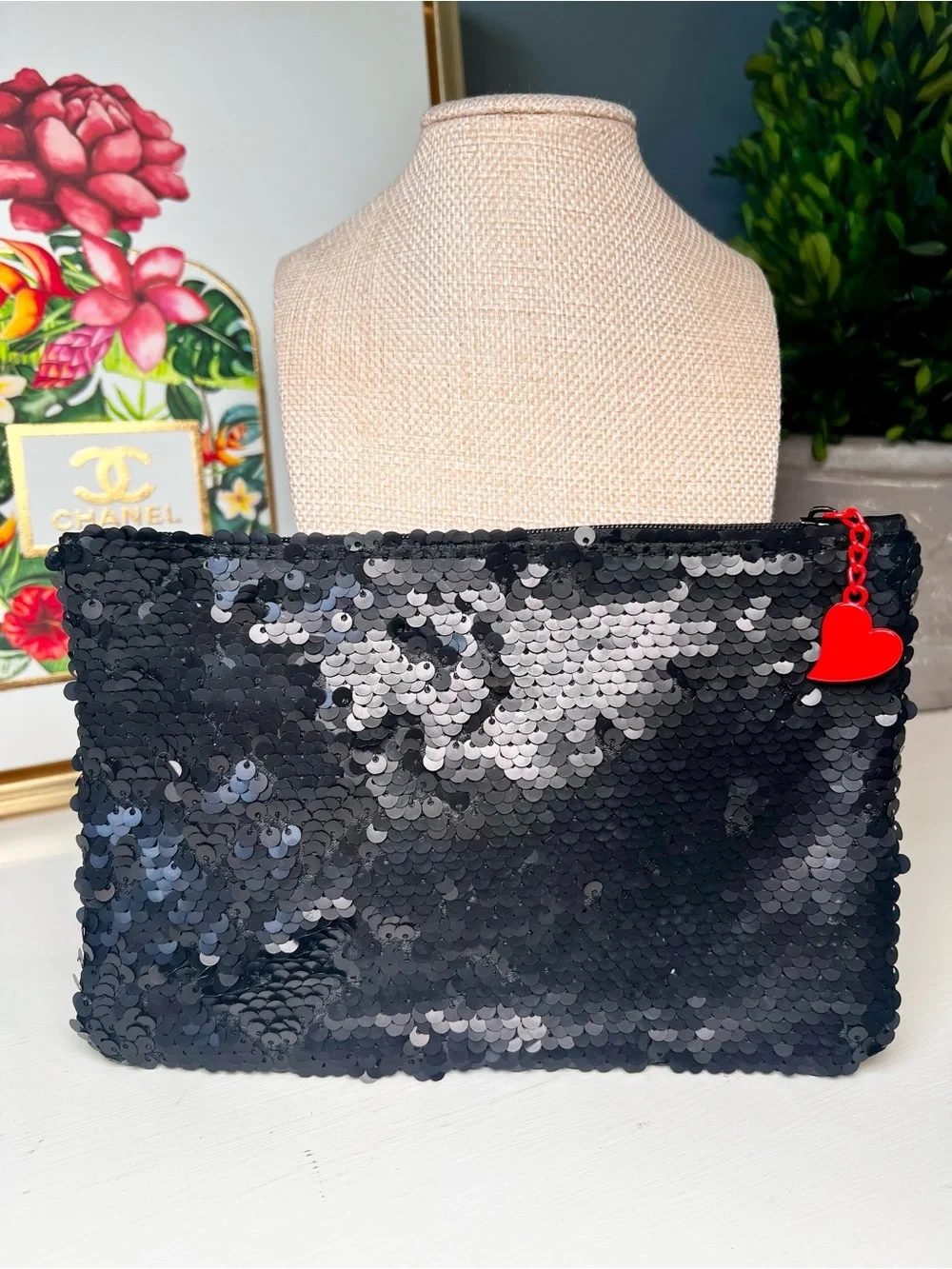 Betty Boop Black Leather Sequins Zip Pouch Red Heart Accent Zipper Pull